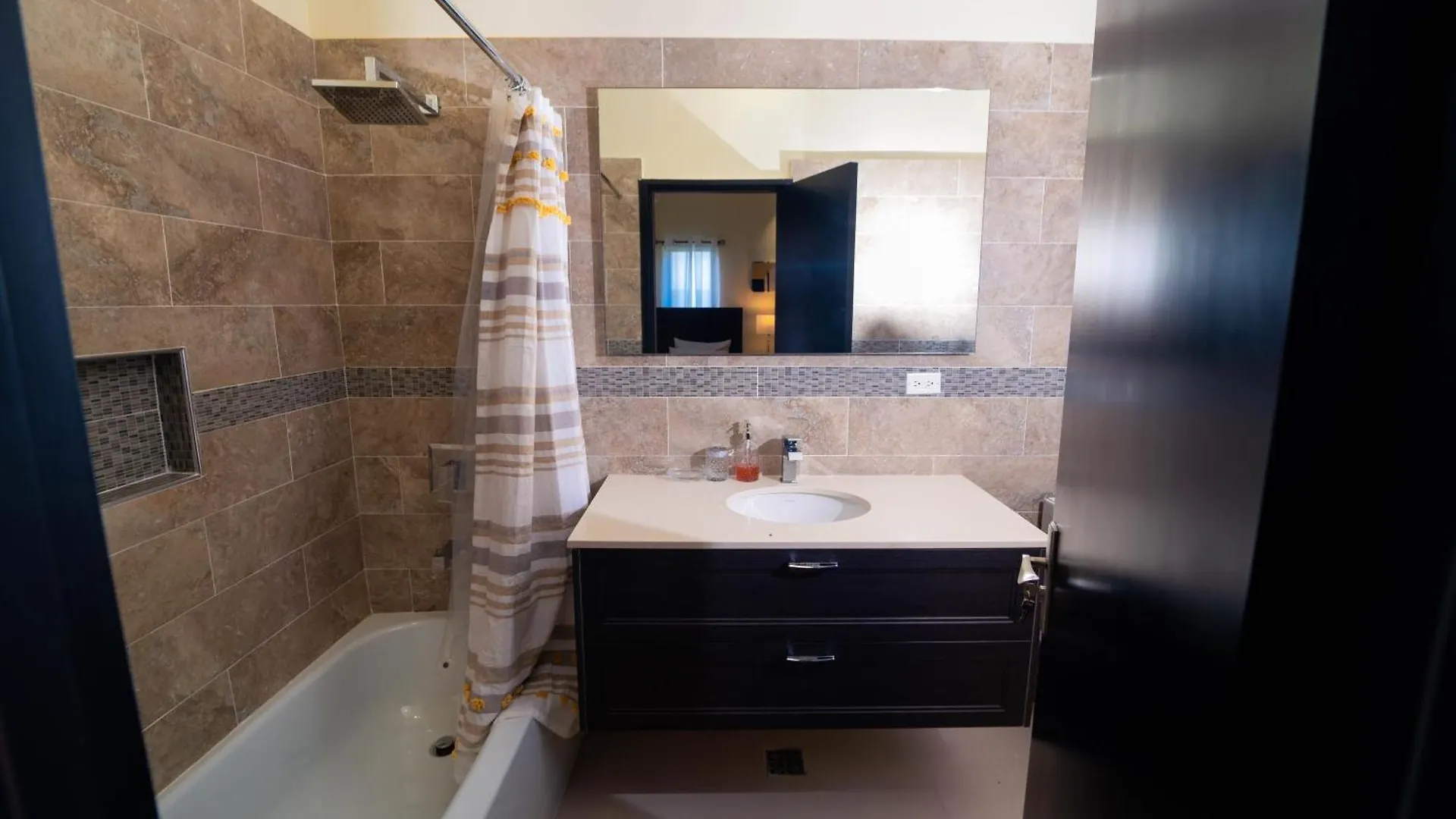 بيت ضيافة Pyramid Dreamstay 67 أوشو ريوس جامايكا